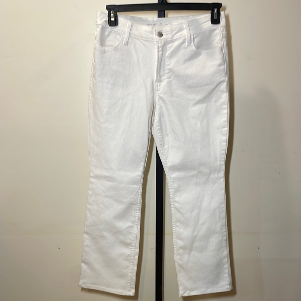 Old Navy Women's Mid-Rise Boot-Cut Jeans in White